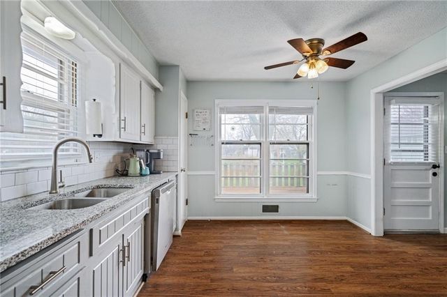 610 Belton Avenue, Belton, MO 64012