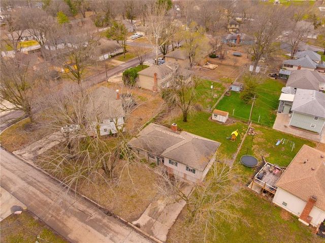 610 Belton Avenue, Belton, MO 64012