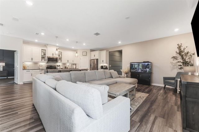 34315 RADLEY WAY, Wesley Chapel, FL 33545