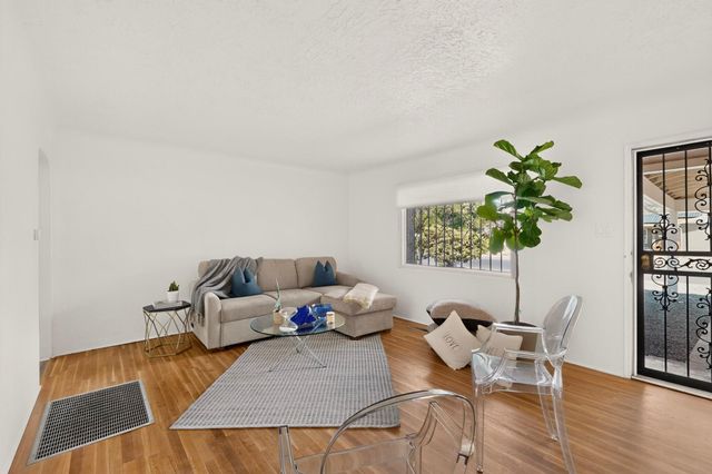 821 Cagua Drive SE, Albuquerque, NM 87108