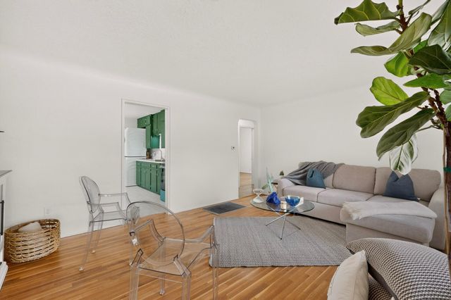 821 Cagua Drive SE, Albuquerque, NM 87108