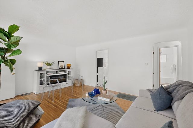 821 Cagua Drive SE, Albuquerque, NM 87108