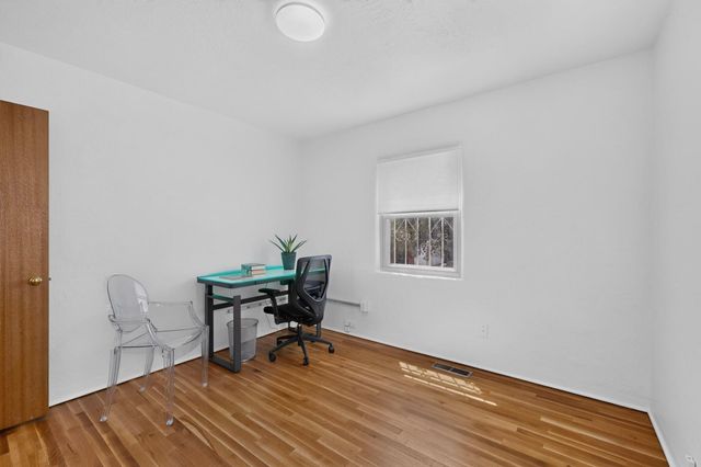 821 Cagua Drive SE, Albuquerque, NM 87108