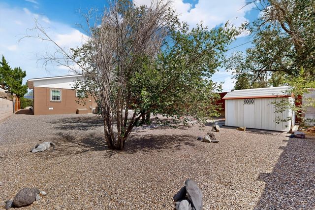 821 Cagua Drive SE, Albuquerque, NM 87108