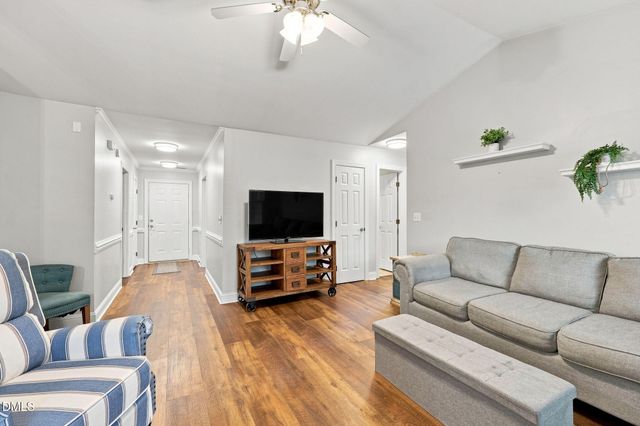 412 Holly Thorn Trace, Holly Springs, NC 27540