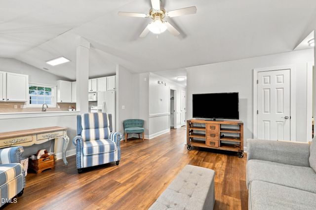 412 Holly Thorn Trace, Holly Springs, NC 27540
