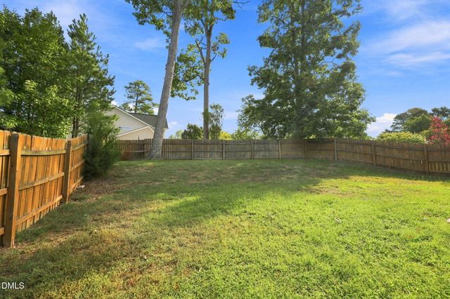 412 Holly Thorn Trace, Holly Springs, NC 27540