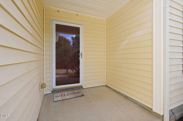 412 Holly Thorn Trace, Holly Springs, NC 27540