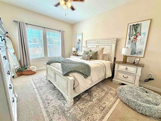 5442 Medina Rd, Pensacola, FL 32507