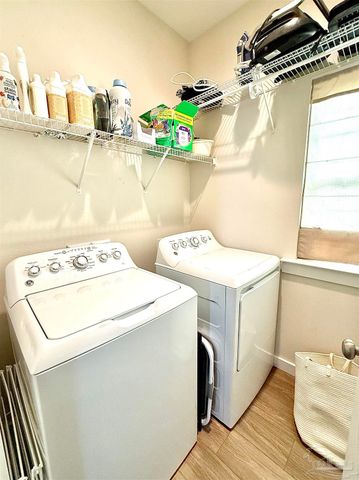 5442 Medina Rd, Pensacola, FL 32507