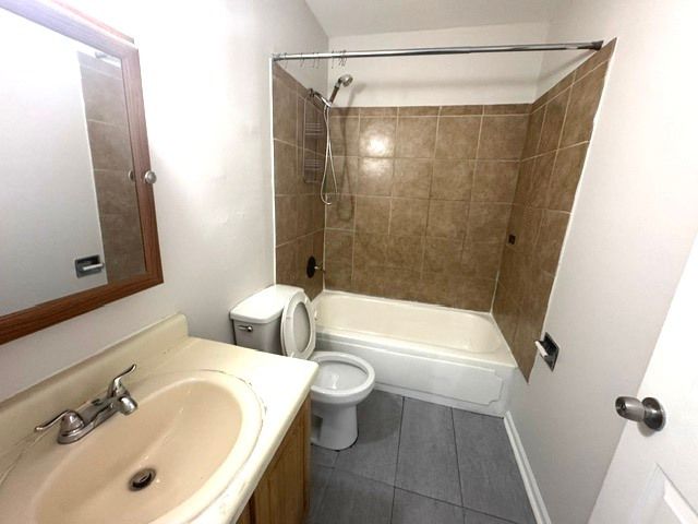 2000 Bayside Drive 110, Palatine, IL 60074