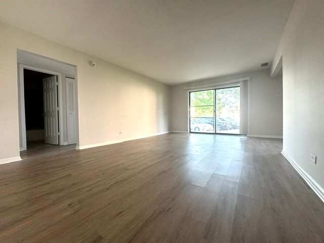 2000 Bayside Drive 110, Palatine, IL 60074