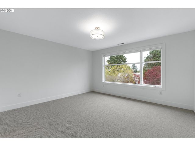 5305 Ne 35TH Pl, Portland, OR 97211