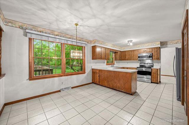 2318 Sudbury Lane, Geneva, IL 60134