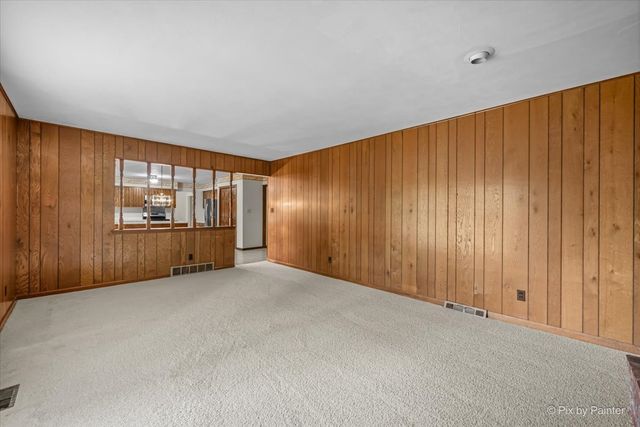 2318 Sudbury Lane, Geneva, IL 60134