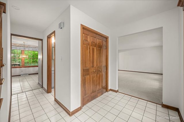2318 Sudbury Lane, Geneva, IL 60134