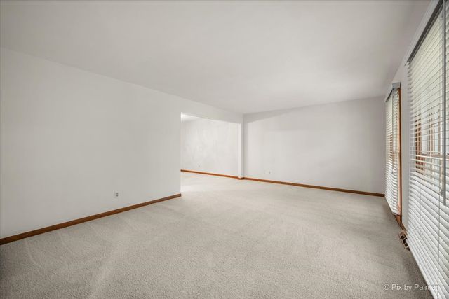 2318 Sudbury Lane, Geneva, IL 60134