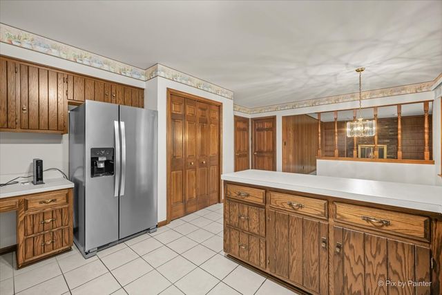2318 Sudbury Lane, Geneva, IL 60134