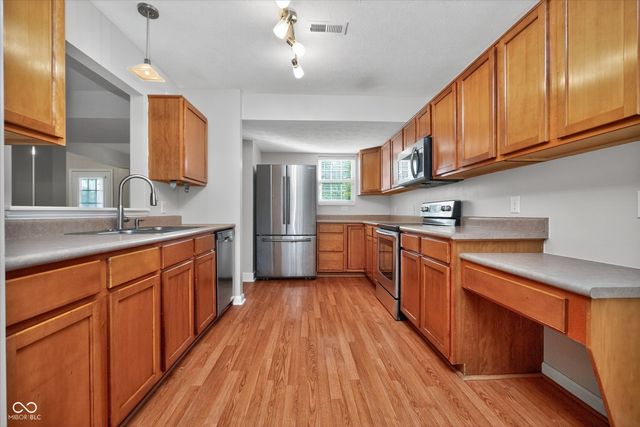 11502 Hearthstone Drive, Fishers, IN 46037