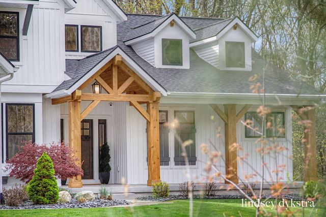 8686 Bentham Court, Courtland Twp, MI 49341