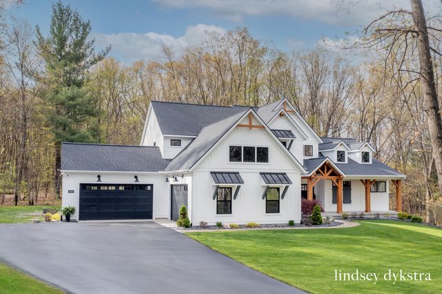 8686 Bentham Court, Courtland Twp, MI 49341