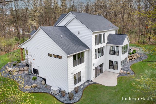 8686 Bentham Court, Courtland Twp, MI 49341