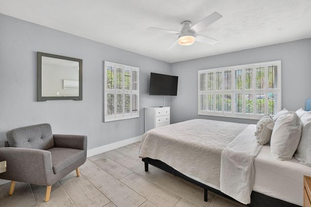 721 NE 8th Avenue, Boynton Beach, FL 33435