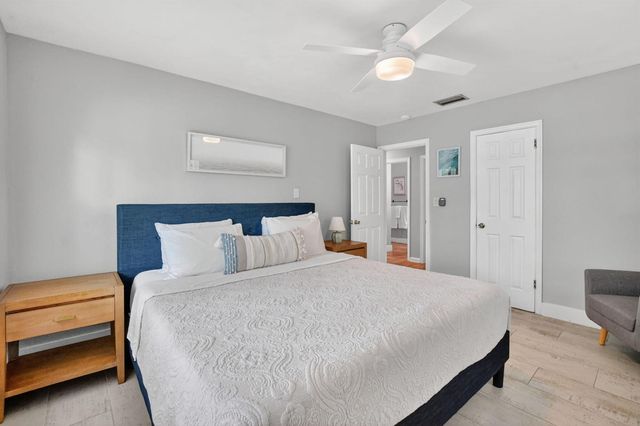 721 NE 8th Avenue, Boynton Beach, FL 33435