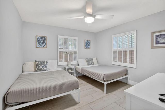 721 NE 8th Avenue, Boynton Beach, FL 33435