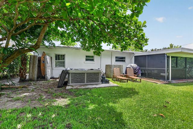 721 NE 8th Avenue, Boynton Beach, FL 33435