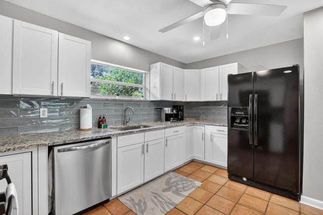 721 NE 8th Avenue, Boynton Beach, FL 33435