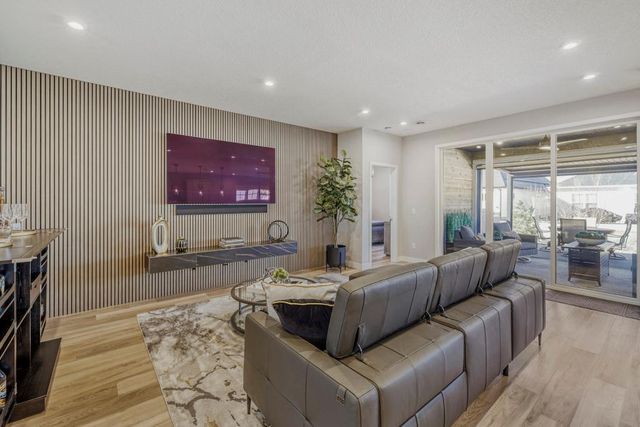 6717 Bellflower Drive, Excelsior, MN 55331