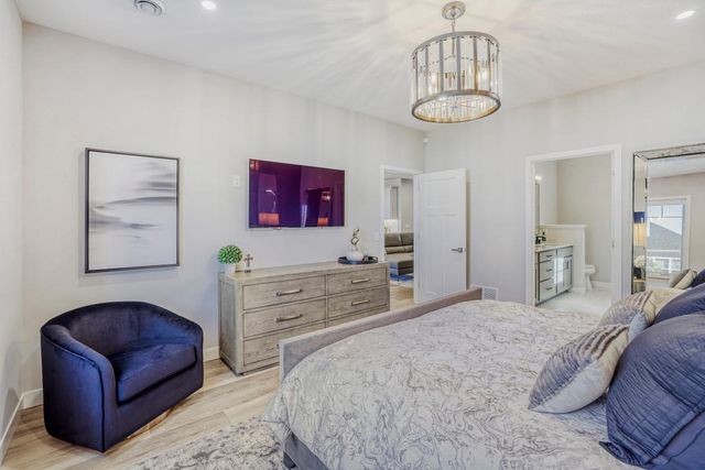 6717 Bellflower Drive, Excelsior, MN 55331