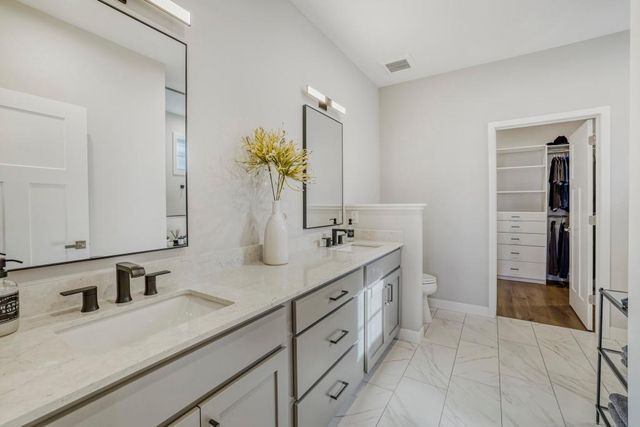 6717 Bellflower Drive, Excelsior, MN 55331