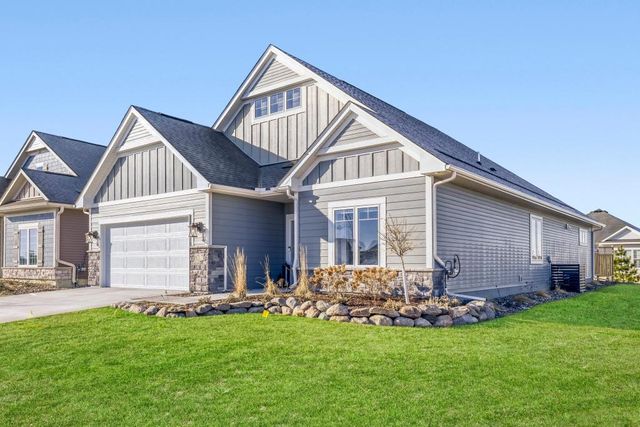 6717 Bellflower Drive, Excelsior, MN 55331