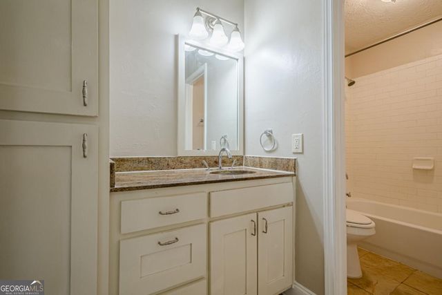 1106 Natchez Trace, Atlanta, GA 30350