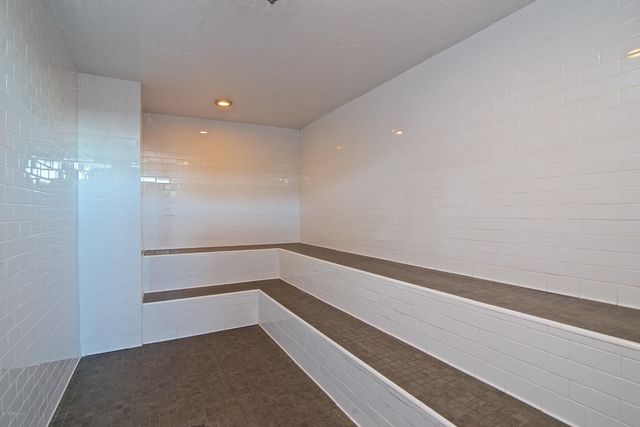 1431 RIVERPLACE Boulevard 2503, Jacksonville, FL 32207