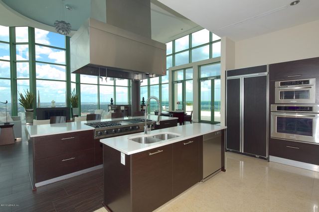 1431 RIVERPLACE Boulevard 2503, Jacksonville, FL 32207