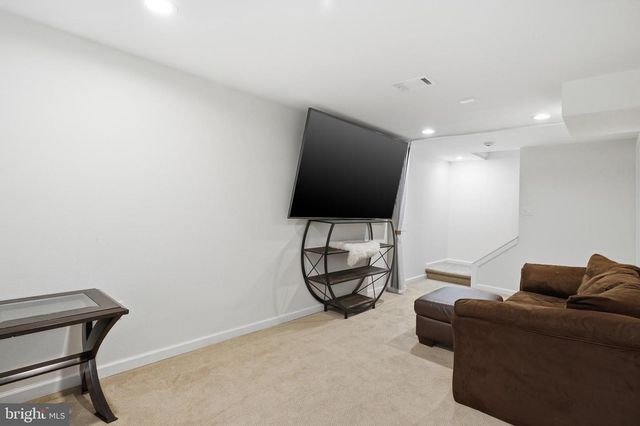 211 BOSUN CV, Stafford, VA 22554