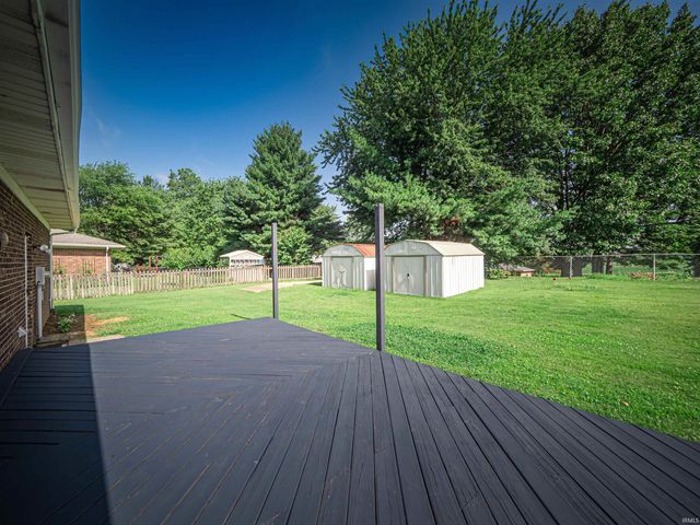 9114 Shoreline Drive, Wadesville, IN 47638