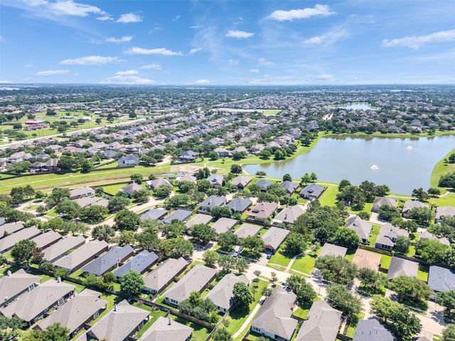 16707 Blue Shine Trail, Cypress, TX 77433