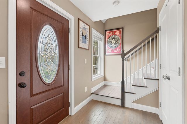 32 Dennison Ave, Salem, NH 03079