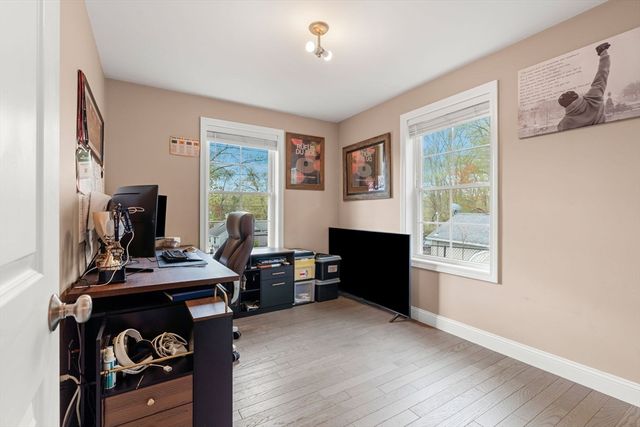 32 Dennison Ave, Salem, NH 03079