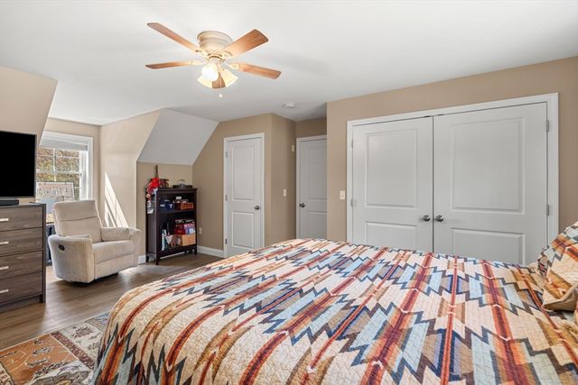 32 Dennison Ave, Salem, NH 03079