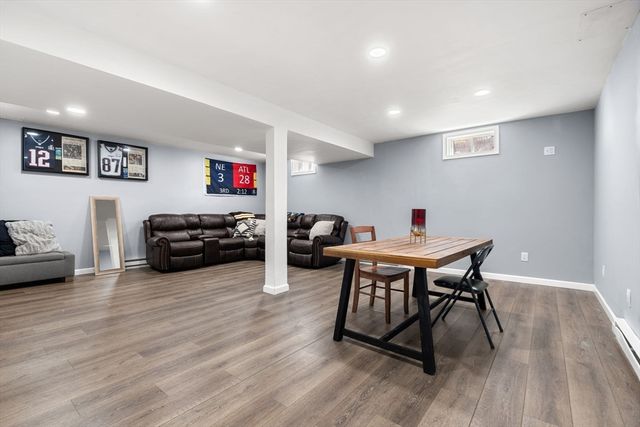 32 Dennison Ave, Salem, NH 03079