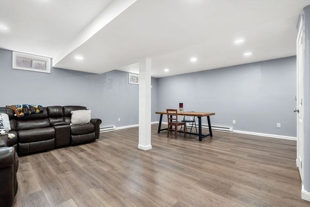 32 Dennison Ave, Salem, NH 03079