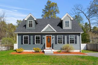 32 Dennison Ave, Salem, NH 03079