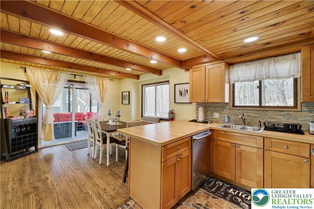 163 Cambridge Court, Lehman Twp, PA 18324