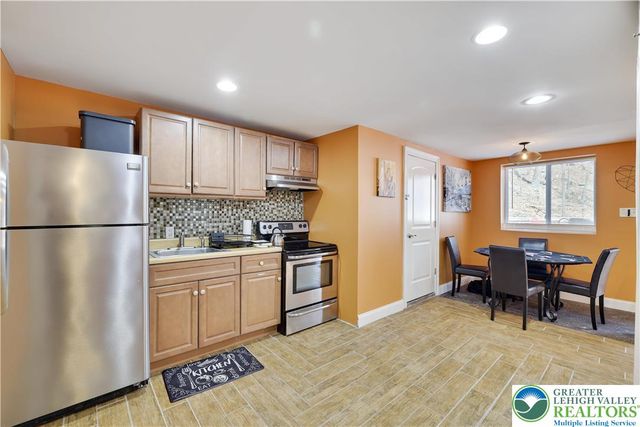 163 Cambridge Court, Lehman Twp, PA 18324