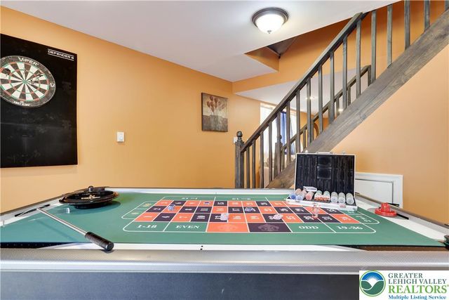 163 Cambridge Court, Lehman Twp, PA 18324